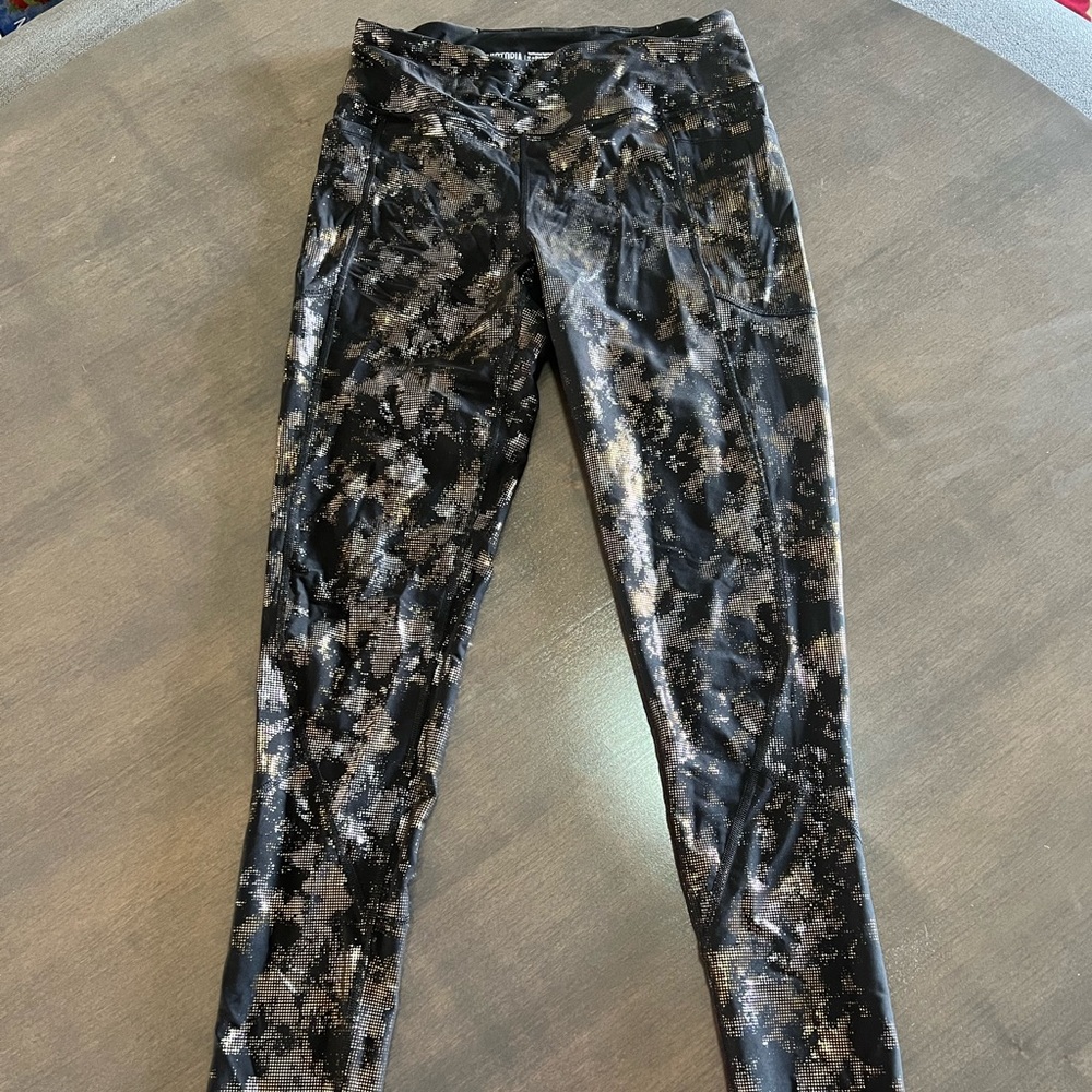 Victoria’s Secret leggings never worn